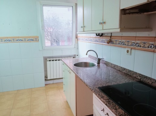 piso con aparcm 2 habitaciones