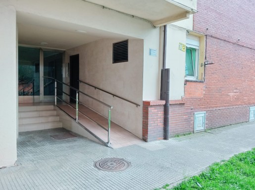 piso con aparcm 2 habitaciones