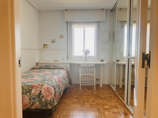 Piso con terraza 3 habitacione