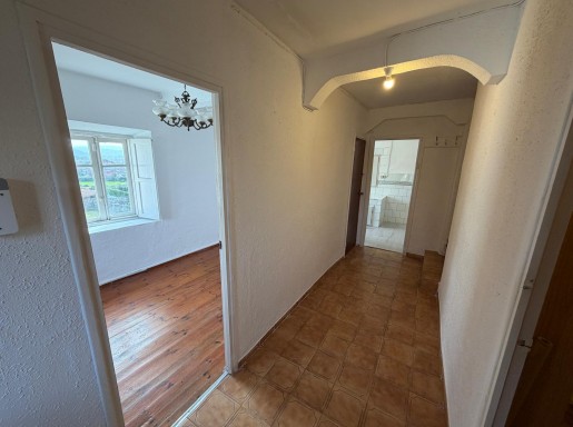 casa de piedra amplia