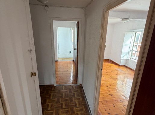 casa de piedra amplia