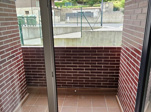 Bajo con jardin, garaje,traste