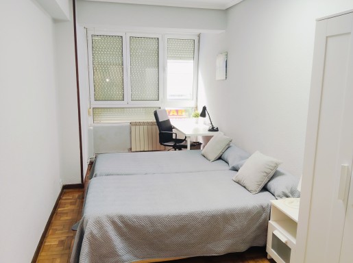 VIVIENDA CON GARAJE Y TRASTERO