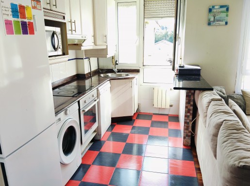piso 3 habitaciones y 2 baños