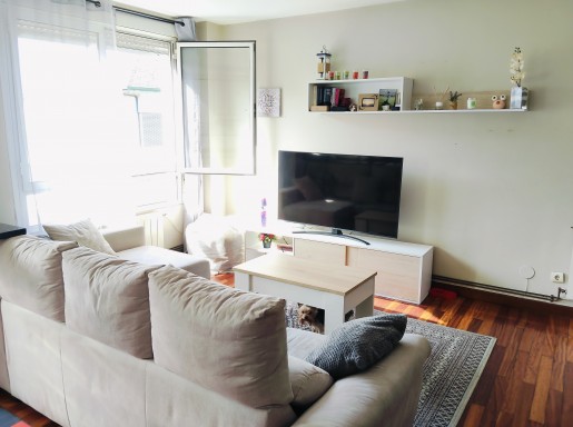 piso 3 habitaciones y 2 baños