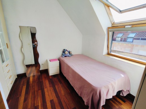 piso 3 habitaciones y 2 baños