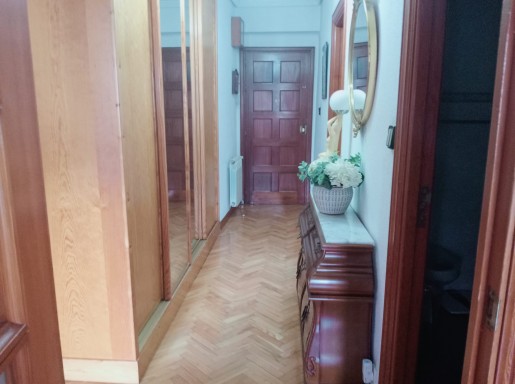 Piso centro con parking 