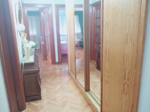 Piso centro con parking 